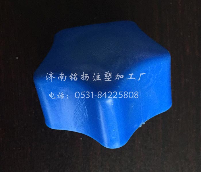 油箱盖汽车配件注塑加工